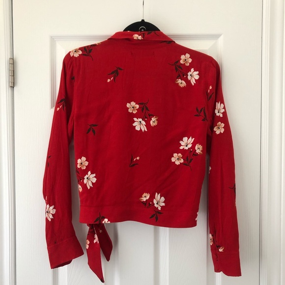 NWT Abercrombie & Fitch Wrap Blouse XS - Picture 2 of 3